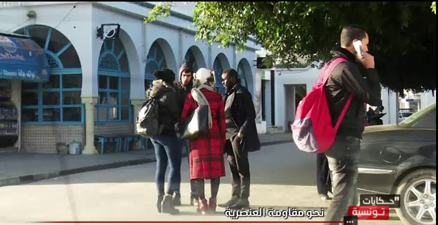 شاهد ردة فعل التونسيين عندما طلب منهم شاب افريق...