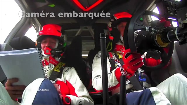 Un pilote de rallye désorienté sur un parking