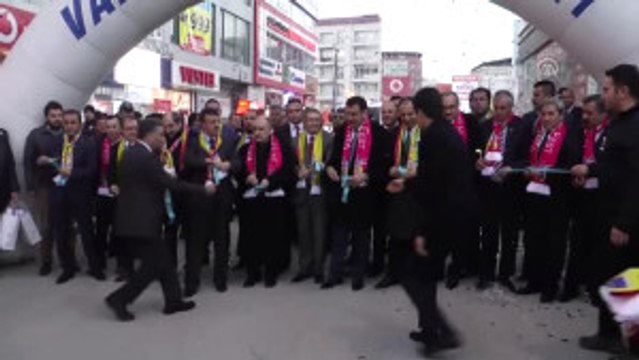 Tüfenkci, 3. Van Alışveriş Festivali'nin Lansmanı'nın Açılışını Yaptı