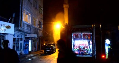 Çocuğun Benzin Döktüğü Soba Patladı: 3 Yaralı