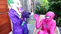 Frozen Elsa & Spiderman Buried Upside Down! w/ Joker Anna Spidergirl Hulk Snow White! Supe