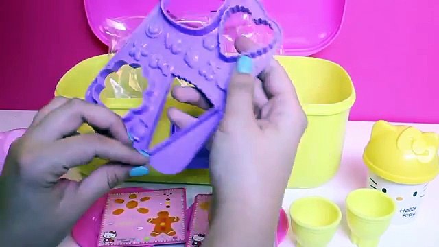 Hello Kitty Patisserie Dough Set Play Doh Hello Kitty Pastry Shop Cupcakes Cakes Cookies