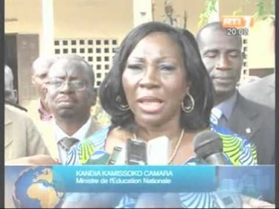 Debut des examens à grand tirage: Le ministre Kandia assiste aux examens du CEPE