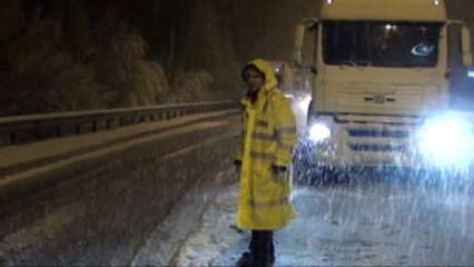 Çorum-Samsun Karayolu Trafiğe Kapandı