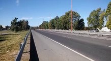 Picadas de motos en autopista argentina a plena luz del dia