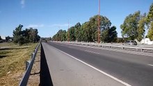 Picadas de motos en autopista argentina a plena luz del dia