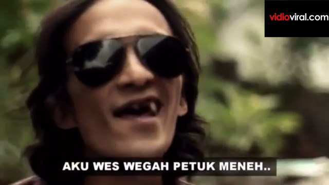 Lagu Bule Closer Dibikin Versi Jawa. Seru Banget Oey!