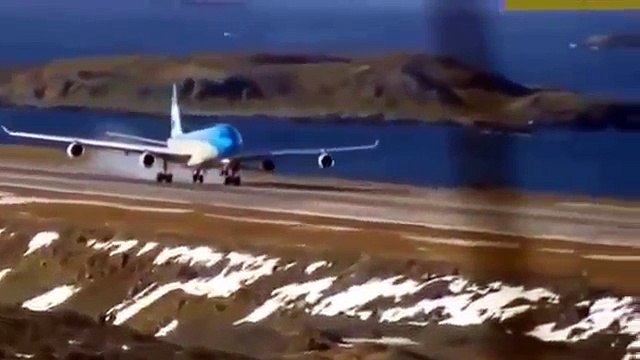 KLM B747-400ERF Beautiful Landing at AMS - Cockpit View