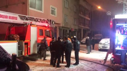 Iş Yeri Yangını: 4 Kişi Dumandan Zehirlendi