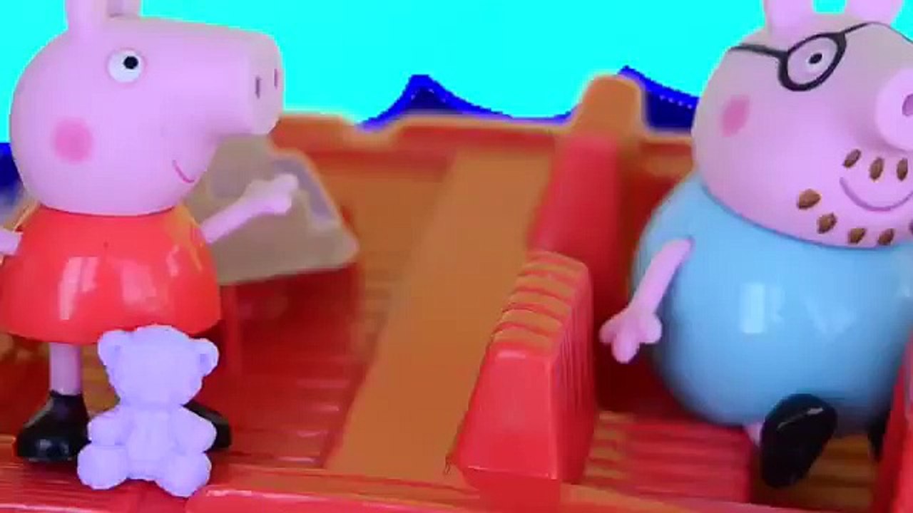 Pig George mordido pelo Tubarão Em Portugues no Disneytoptoys Peppa Pig em Português Bras