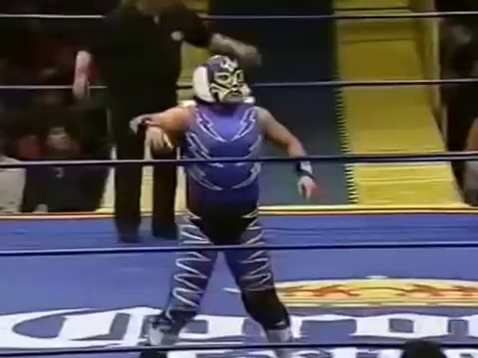 Rey Mysterio First Fight Ever | Rey Fights Without Mask