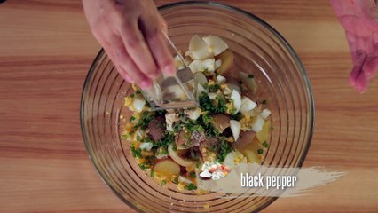 BNM0004009 Creamy Potato And Egg Salad With Fresh Cucumber