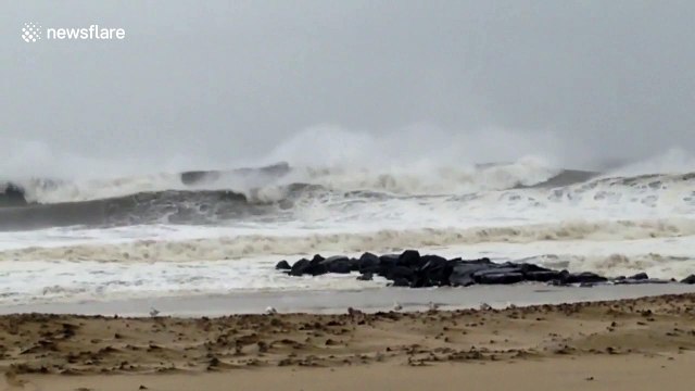 Huge waves brought by storm Stella crash on the East coast