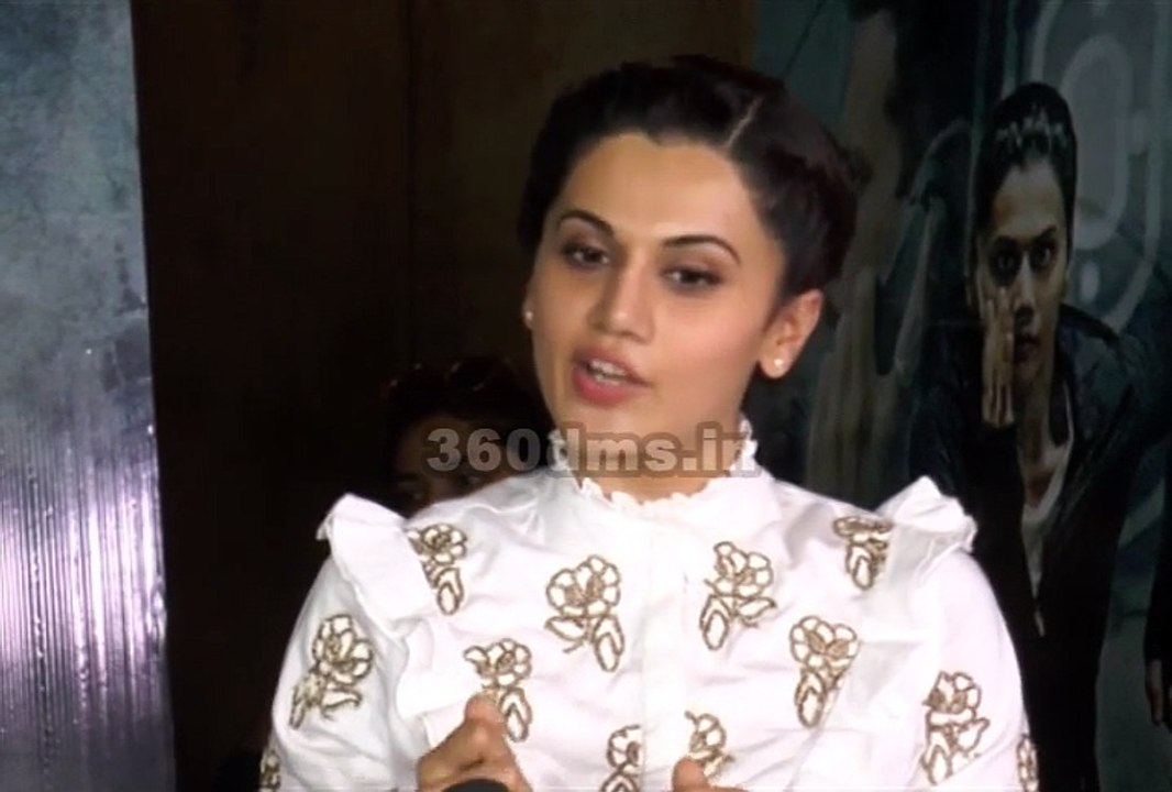 Taapsee Pannu  Is Very Lucky That Akshay Kumar TEACHES Her Self-Defence