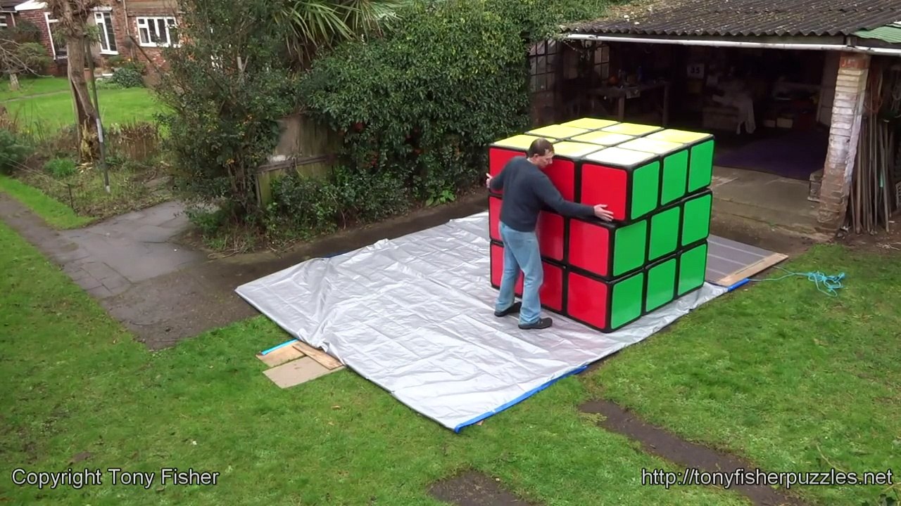 Dünyanın En Büyük Rubik Küpünü Yapan Adam