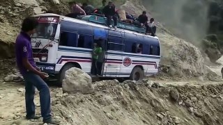 ネパールで最も危険な道路
