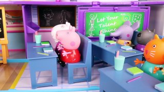 Peppa Pig Toys in English  Peppa Pig cuts Madame Gazelle Clothes _ Toys Videos in