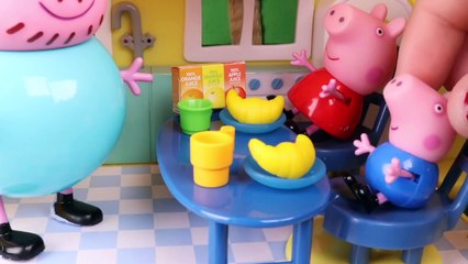 Peppa Pig Toys in English  Peppa Pig cuts Madame Gazelle Clothes _ Toys V