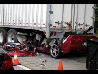 Car Crashes-Shocking dash camera HD #102