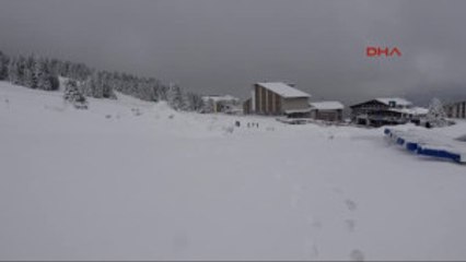 Bursa Uludağ'a 2 Günde 15 Santim Kar Yağdı