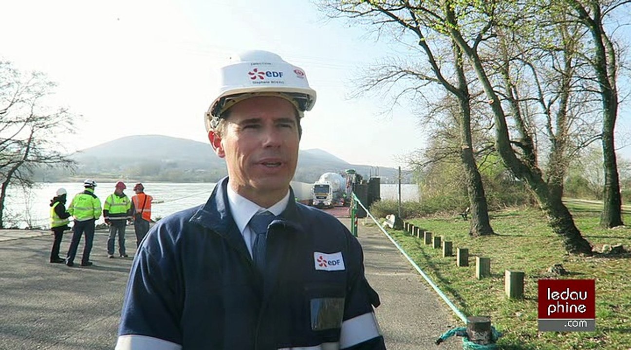 Ardèche/Cruas : centrale nucléaire, un générateur de vapeur de 300 tonnes déchargé au port