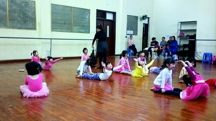 Tập 2- Ép dẻo lưng, bụng và chân - ngày 3-3