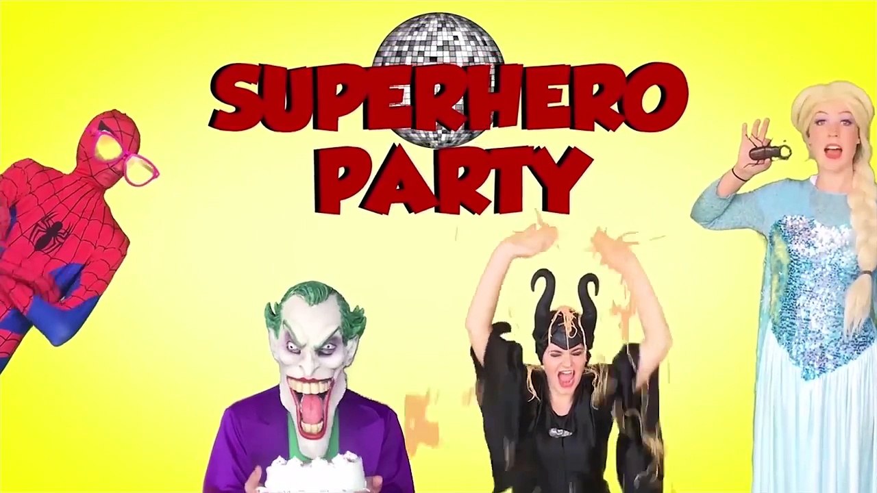 Bad Baby Freak Daddy & Victoria Toy Freaks Messy Annabelle in Cartoon