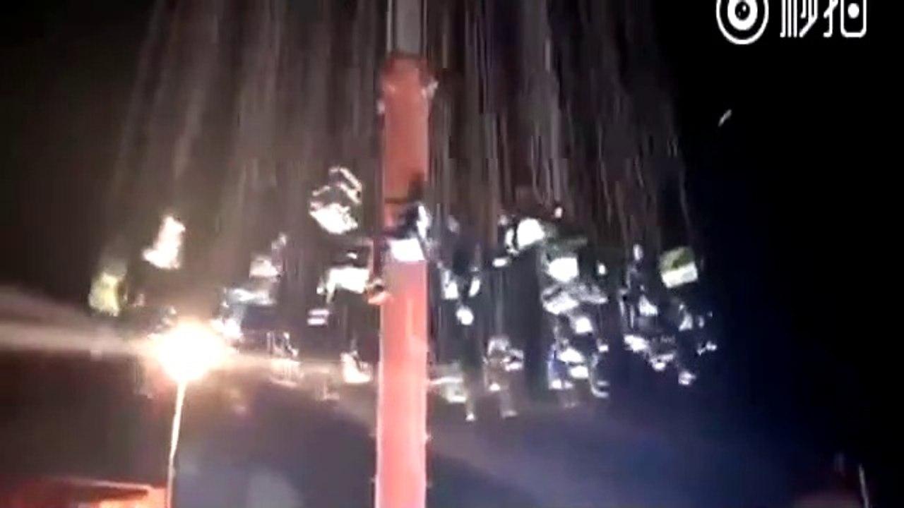 En chine un manège de chaises volantes casse : terrible accident