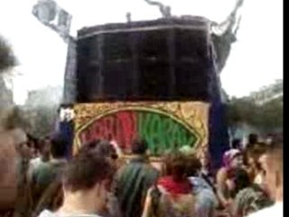 Techno Parade 2007 char Urban Kaban