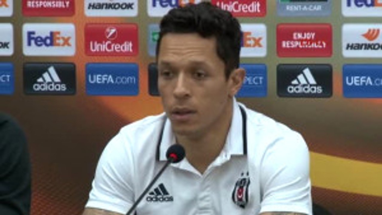 Beşiktaş Teknik Direktörü Güneş Yarın Maça Türkiye Adına Çıkacağız -1