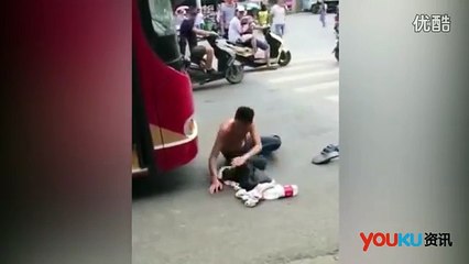 LUDNICA: Svi se bacaju pod AUTA kako bi ZARADILI, a evo šta su im vlasti uradile!