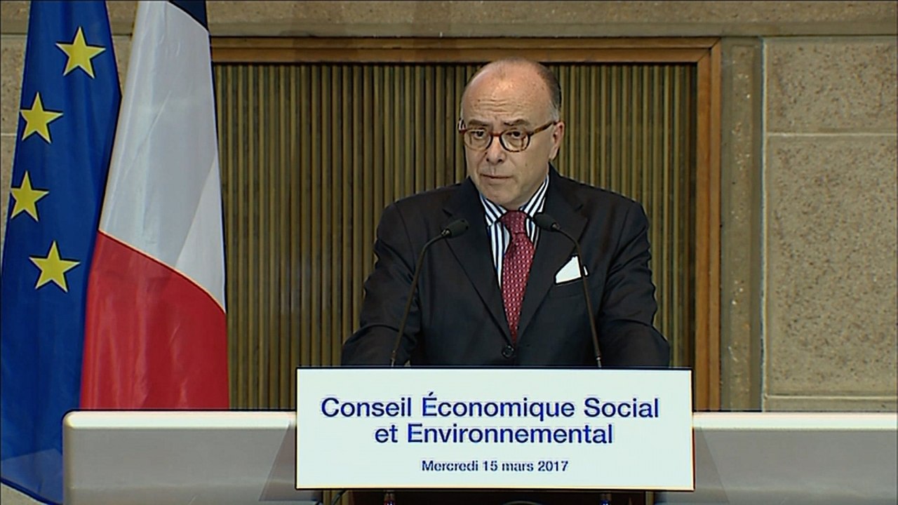 L'action contre l’illettrisme "est une exigence de solidarité et une nécessité sociale" - Bernard Cazeneuve