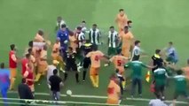 ¡¡Lamentable!! La mayor pelea entre barras de la historia del fútbol brasileño