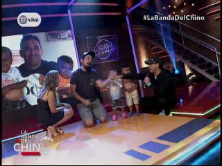 Los Pequeños gigantes juegan con La Banda y Adam Ramones