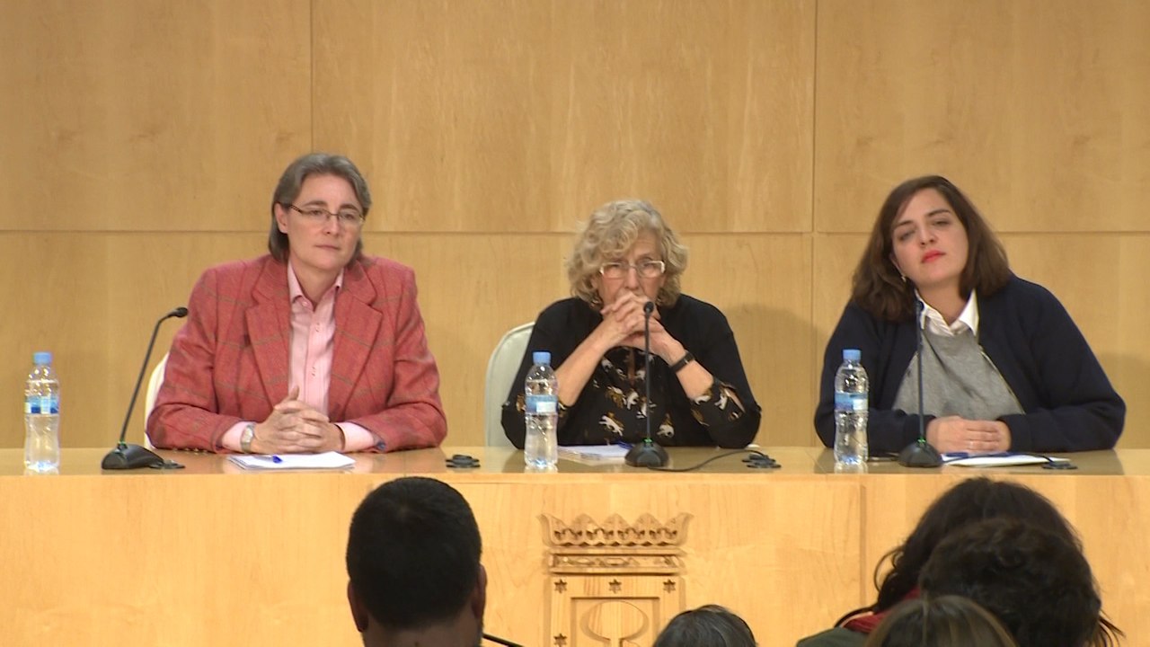 Mayer abandona Cultura y es relevada por Carmena