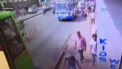 Dikkatsizlik ve Cep Telefonu Bağımlılığı Kazayla Bitti