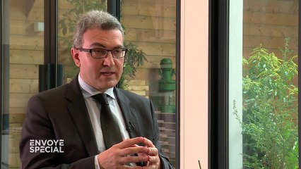 Aymeric Chauprade, ex-éminence grise de Marine Le Pen, dénonce "l'emprise" de son entourage