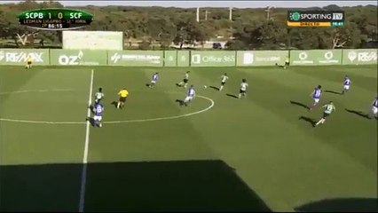 Grande golo de Ricardo Esgaio pelo Sporting B