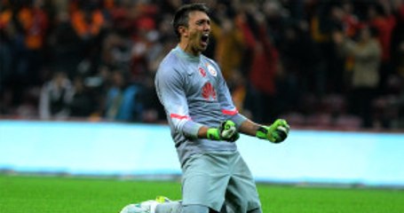 Galatasaray, Muslera İçin Chelsea'dan 15 Milyon Sterlin İstedi