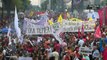 Manifestantes fecham Av. Paulista em dia de protestos contra reforma da Previdência