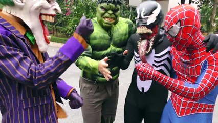 Spiderman SAW GIANT Spider!!! Superheroes fun Joker Hulk Black Venom Children Action Movie