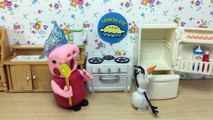 Peppa Pig Compilation Play-Doh Stop-Motion Toilet Training Poo on Hands