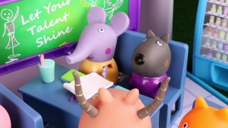 Peppa Pig Toys in English  Peppa Pig cuts Madame Gazelle Clothes _ Toys Videos in English-N5m-Ds3Nt7