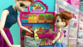 Grocery Shopping! Elsa & Anna kids shop at Barbie's Grocery Store  Barbie Car  Candy Haul