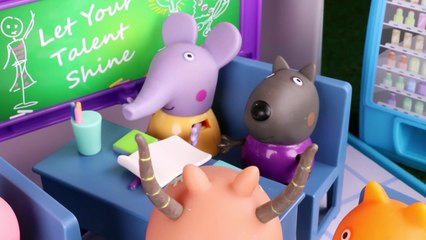 Peppa Pig Toys in English  Peppa Pig cuts Madame Gazell
