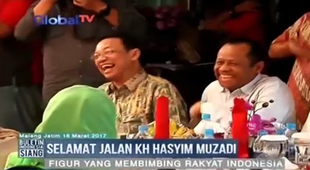 KH Hasyim Muzadi Figur Pembimbing Rakyat Indonesia