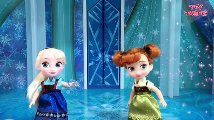 Elsa and Anna Toddlers Playing in the Snow! Do you wanna build a