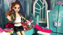 Airplane! Elsa & Anna board Barbie's Glam Jet! Frozen Dolls go on Vacat