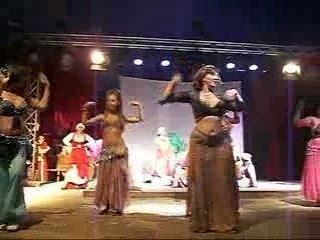 Scène des danseuses 2