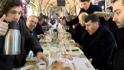 Başkan Mustafa Demir: "Bu Anayasa Bizim İçin Son Derece Önemli ve Büyük Bir Fırsattır"